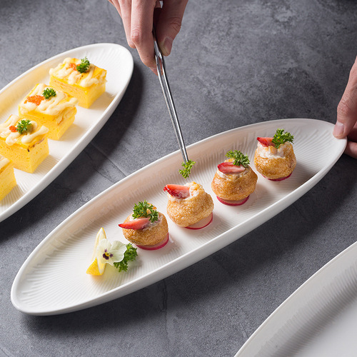 Nordic creative long plate Japanese cuisine sushi plate hotel restaurant snack plate sashimi presentation saury plate