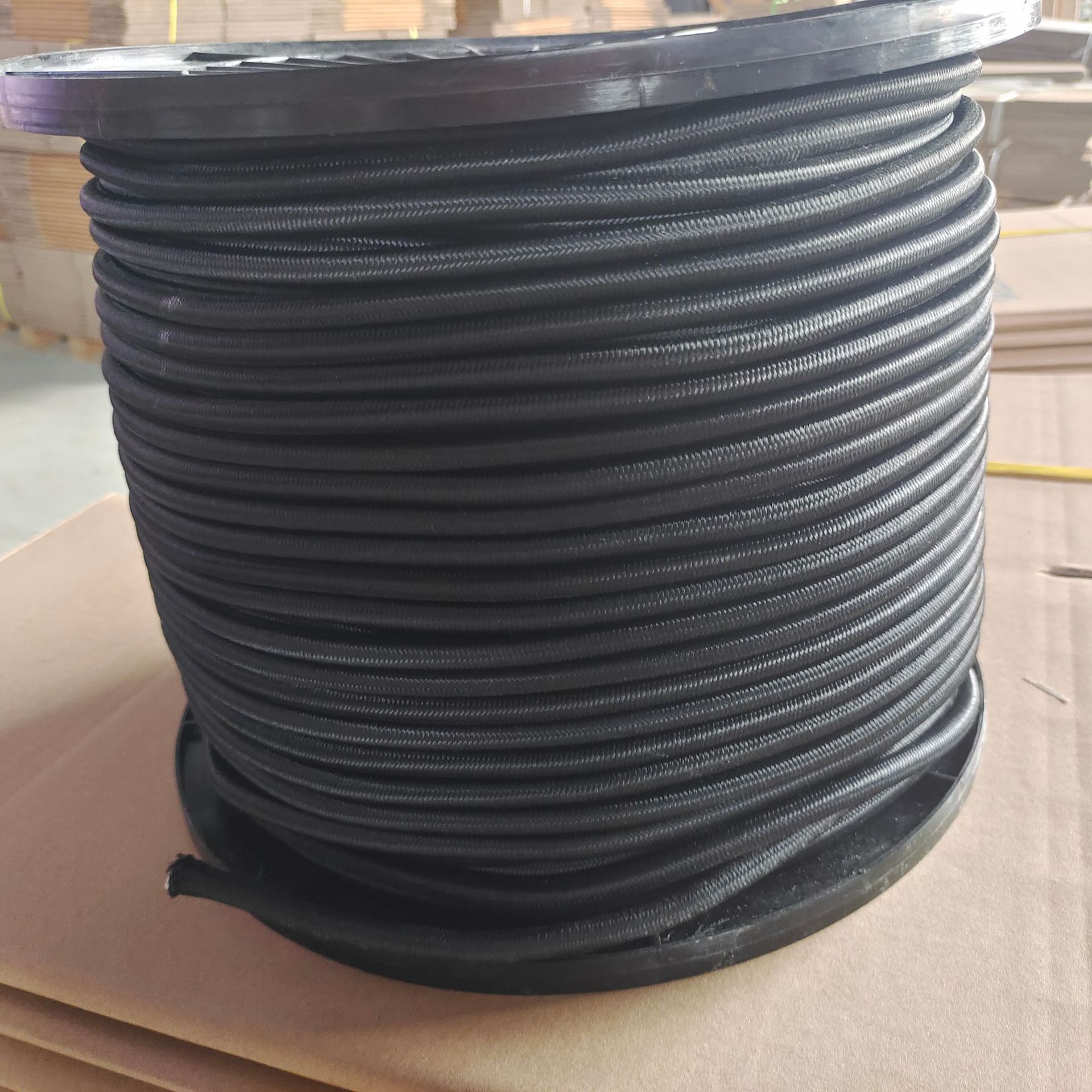 工厂直销8mm夹心乳胶丝黑色弹力绳，松紧绳，卡盘包装，帐篷绳