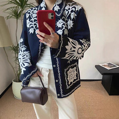 法式小众25年秋冬新款重工贴花刺绣翻领柳钉设计宽松休闲外套夹克