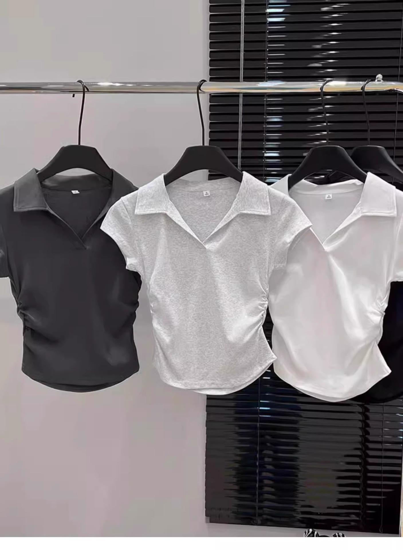 Women's Clothing Slim Fit Polo Collar Top Short Sleeve Ruched V Neck Grey T-Shirt Stylish Fitted Hot Girl Look Summer_voghion.com