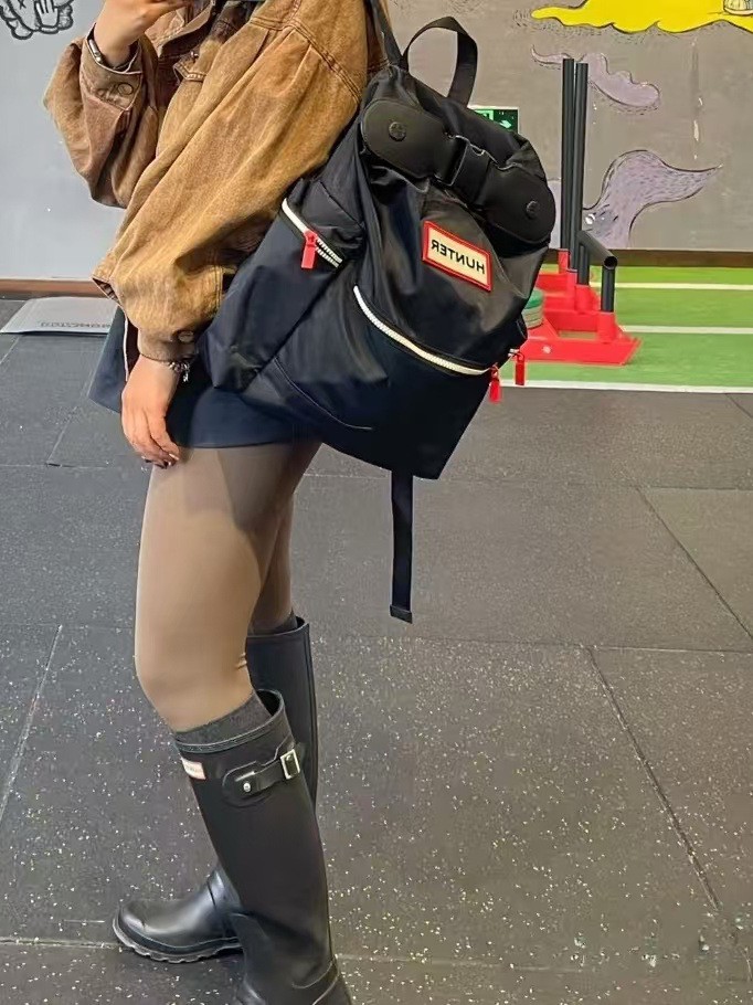 Mujeres y mujeres mochilas al aire libre, bolsas de moda, bolsas de viaje impermeables, bolsas de computadora ligeras, montañismo