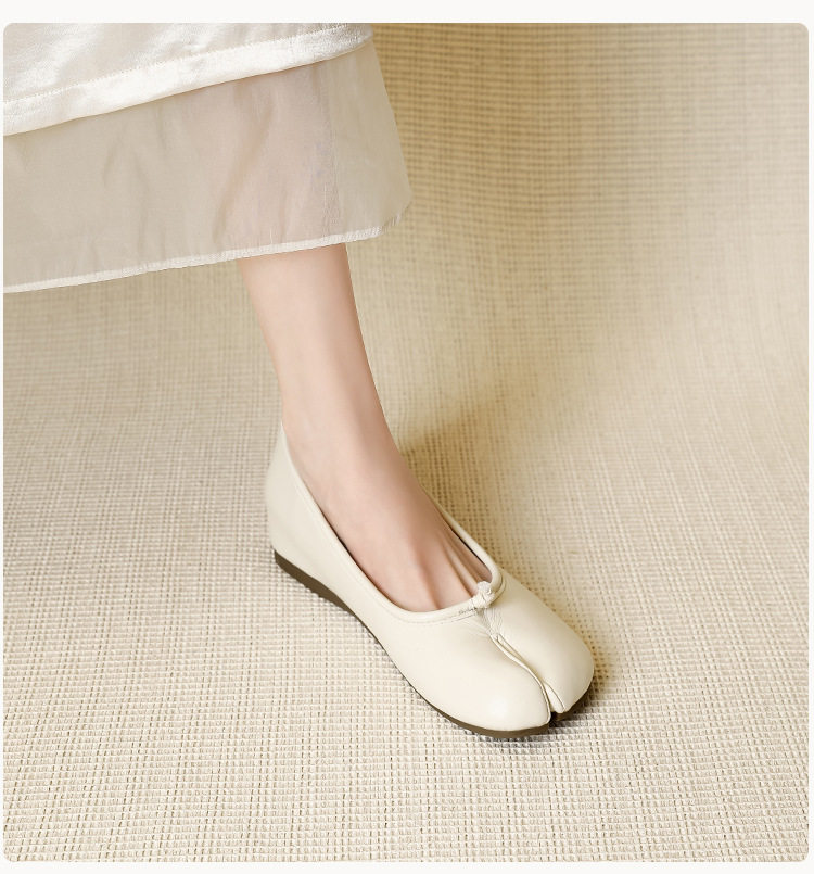 Giày búp bê nữ mũi tách ngón đế dày 5 cm độn gót, da mềm, đế bằng — Màu trắng, màu đen chi tiết 10