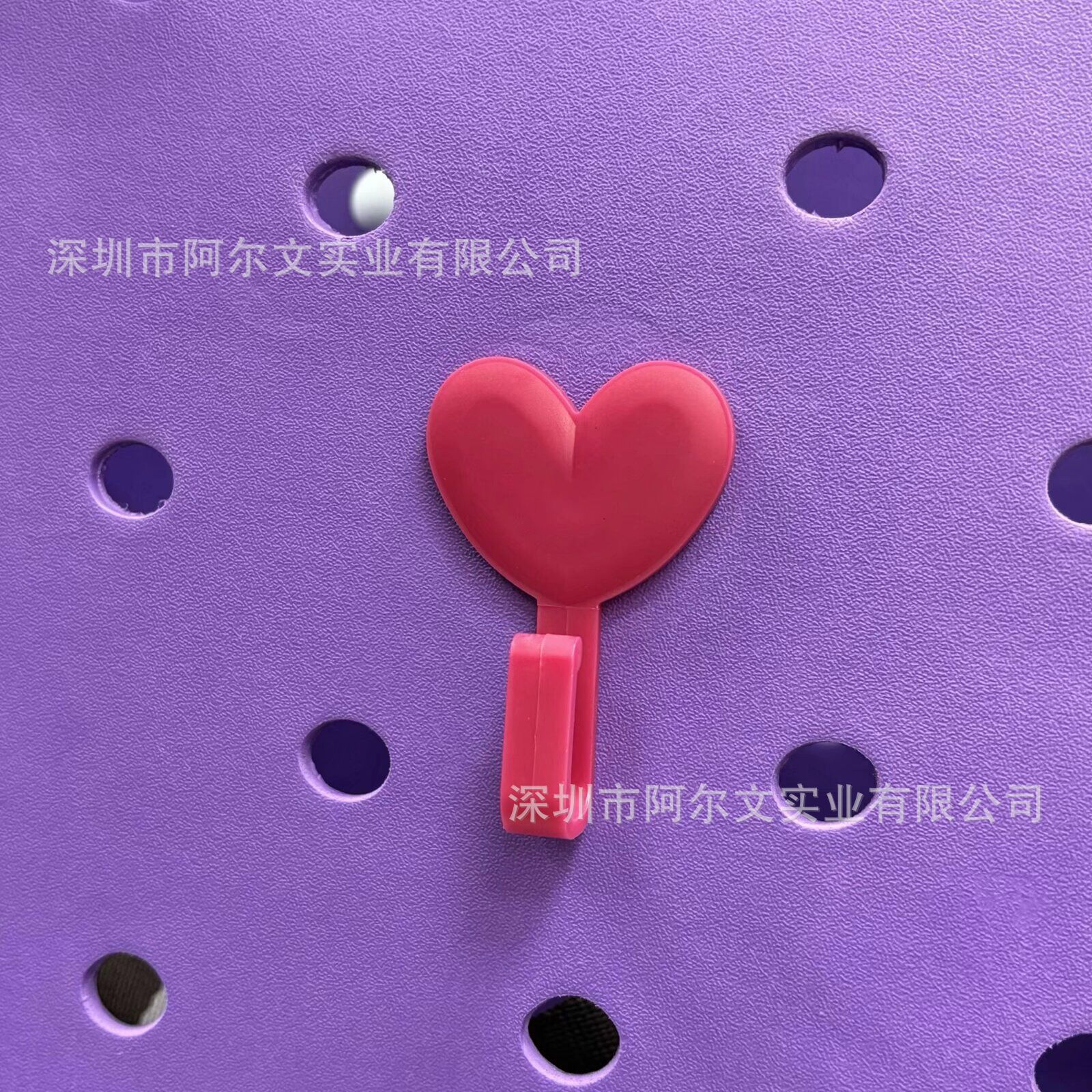 로즈 레드 러브 후크