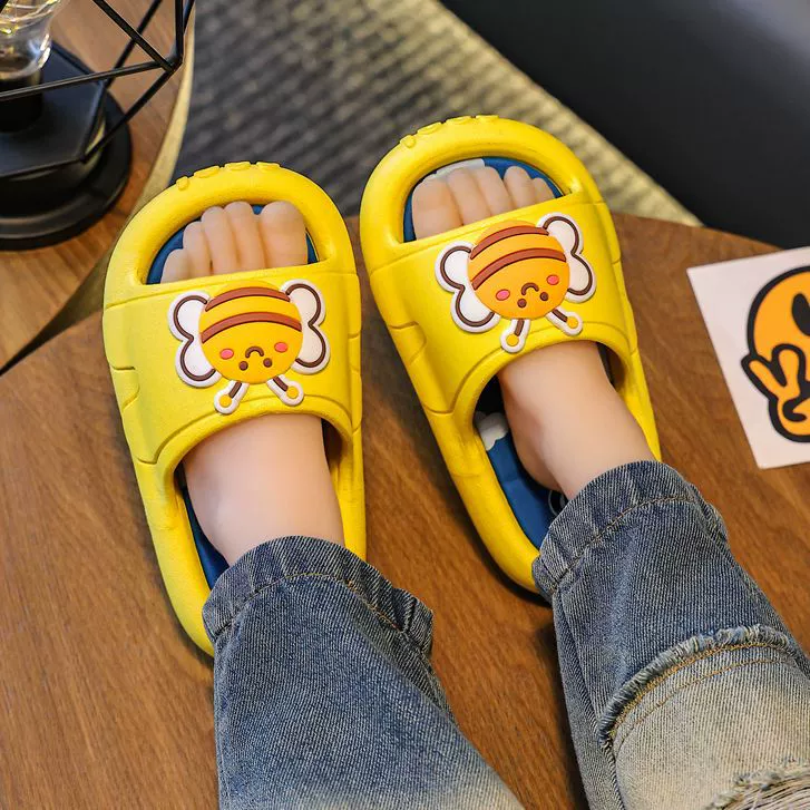 Детские тапочки, летние милые детские домашние сандалии для девочек с мягким дном для ванной, Нескользящие сандалии с героями мультфильмов, сандалии