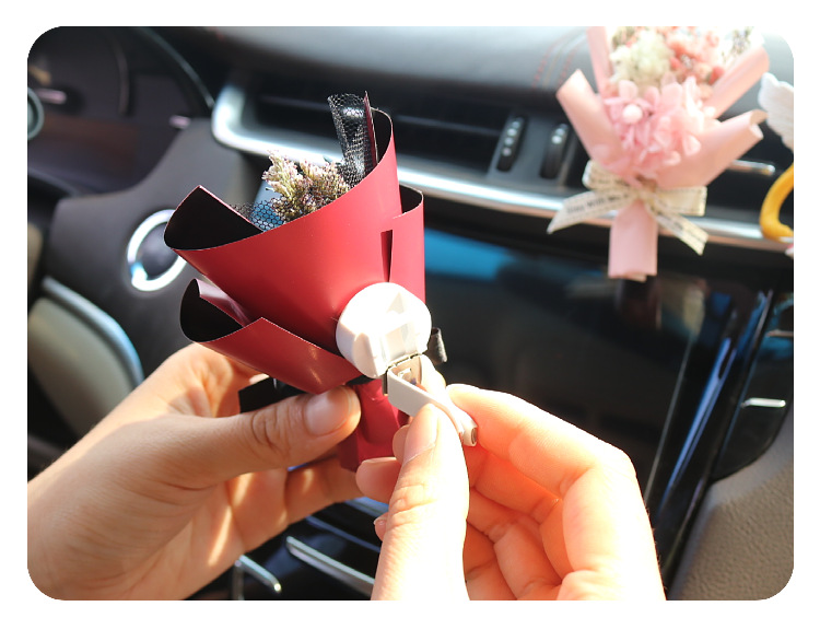 Car air outlet decoration creative car eternal dried bouquet small fresh car air conditioning mouth aromatherapy clip perfume female