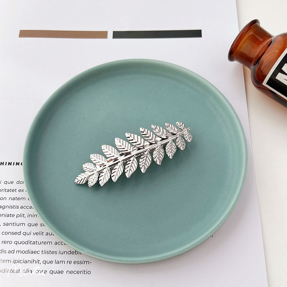 Baroque Style Leaf Alloy Hair Clip Hair Band Insert Comb 1 Piece display picture 4