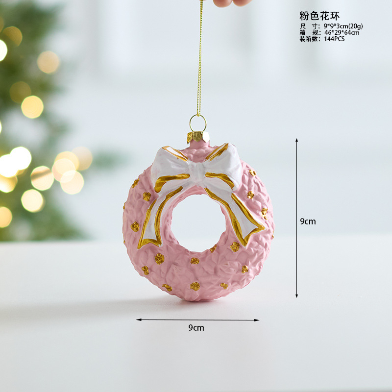 Venta caliente transfronteriza colgante de árbol de Navidad rosa paquete de regalo de Navidad colgante de soldado de coche pintado de Navidad colgante de bola en forma