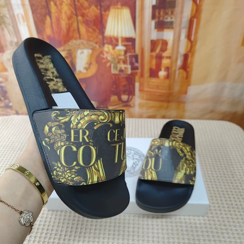 Вьетнам Камбоджа Сингапур Мужские и женские тапочки 2023 Летние модные сандалии на плоской подошве с золотыми буквами