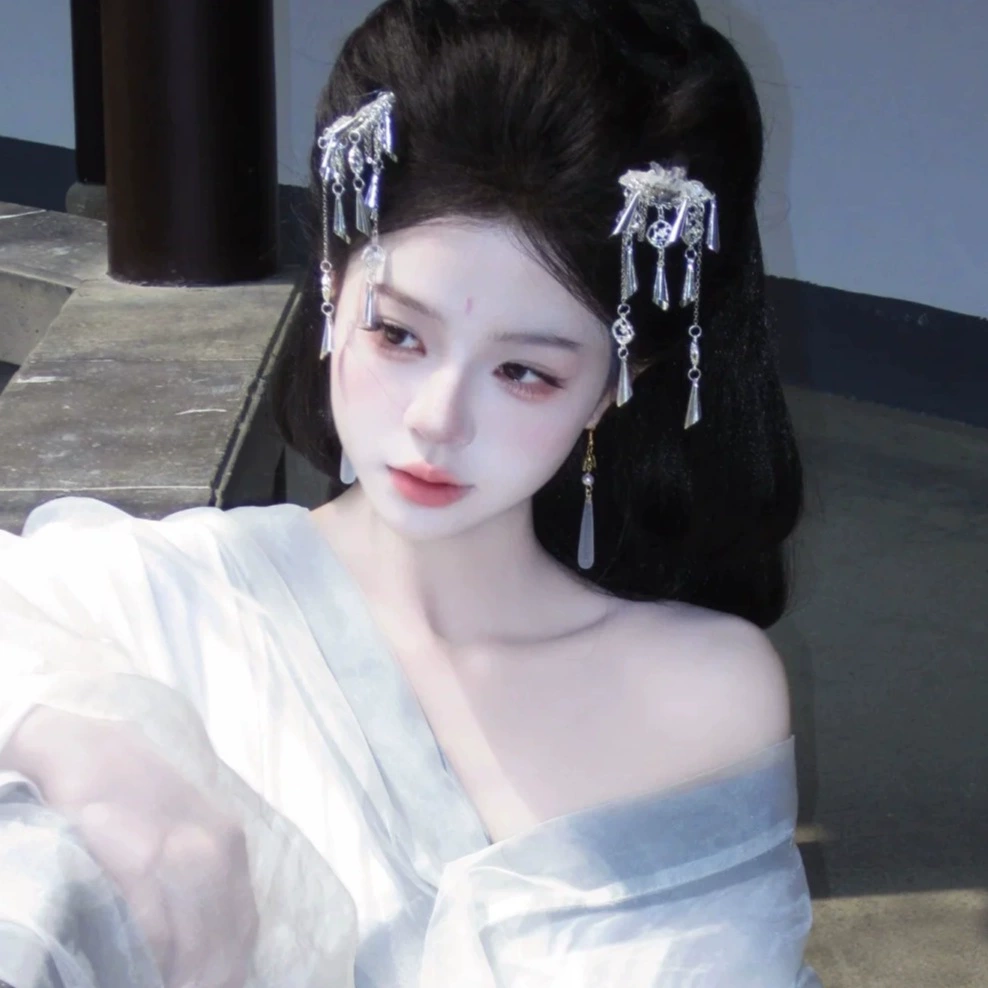 Халаты в древнем стиле династий Мяо и Цин, стиль этнических меньшинств Юньнани, новые аксессуары в китайском стиле, заколки Мяо, заколки для волос, головные уборы с кисточками