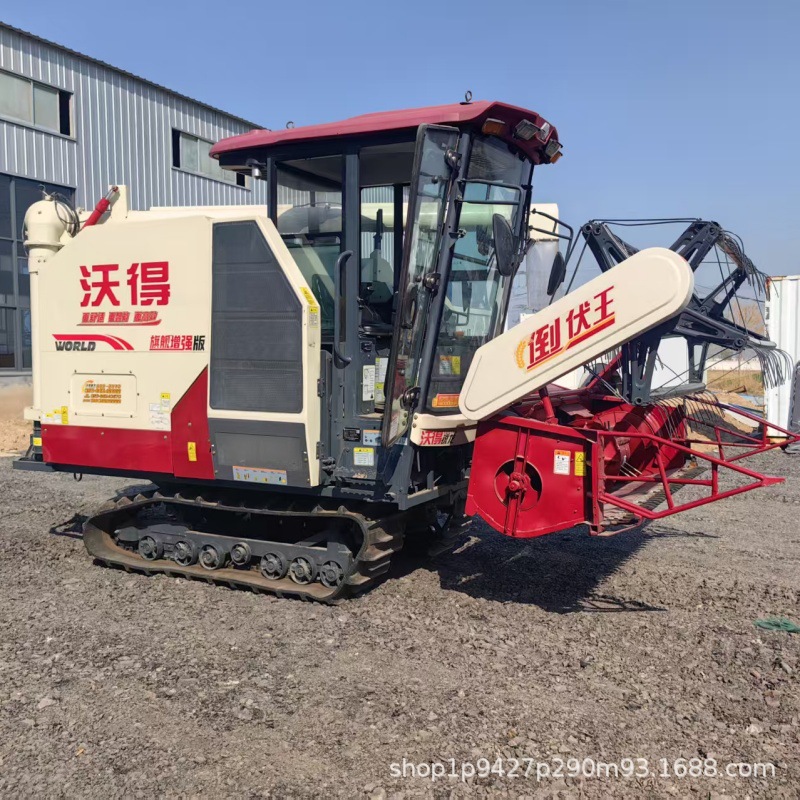 乘坐式稻麦收割脱粒装袋机  履带式稻麦动联合收割机