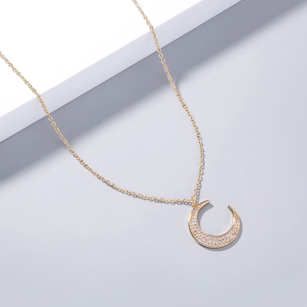 European And American Hot Selling Ins Style Necklace Simple Classic Moon Pendant Copper Zircon Clavicle Chain Accessories display picture 3