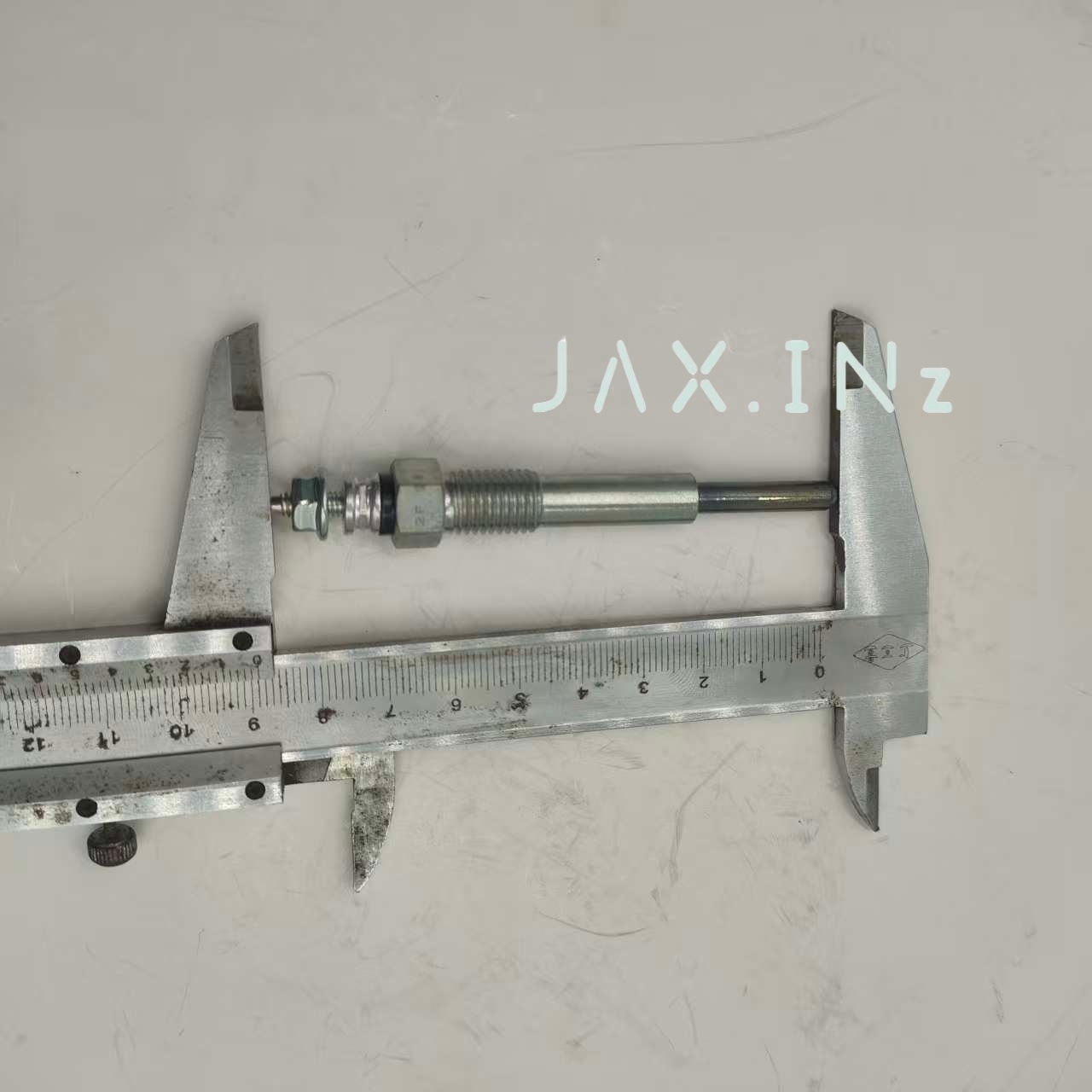 Isuzu C240 Engine Original Glow Plug 9-82511978-4 for Construction Machinery Forklifts and Excavators