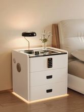 2025新款智能人体感应灯轻奢简约实木家用床头柜卧室多功能床边柜