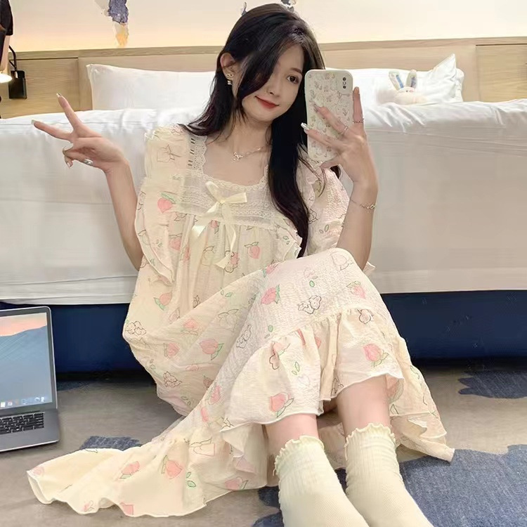 Summer Short-sleeved Foam Nightgown Women's Square Collar Lace Edge Girl Cute Flower Rabbit Cartoon Sweet Home Clothes Summer Short-sleeved Foam Nightgown Women's Square Collar Lace Edge Girl Cute Flower Rabbit Cartoon Sweet Home Clothes