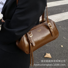 复古小众波士顿包包女2025新款潮韩国腋下包简约单肩包手提通勤包