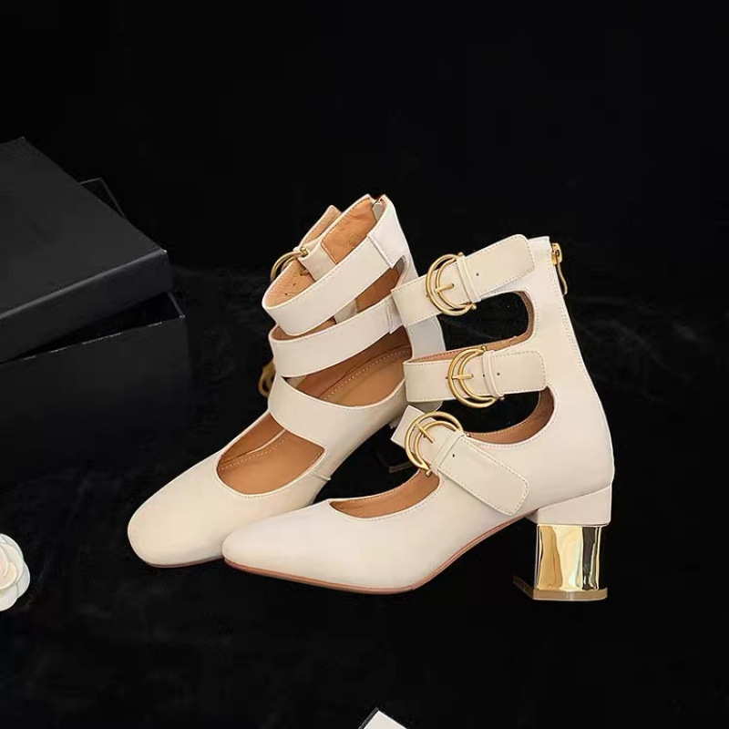 2025夏季新款设计感皮带扣凉靴女高帮镂空包头粗跟罗马鞋夏季后拉