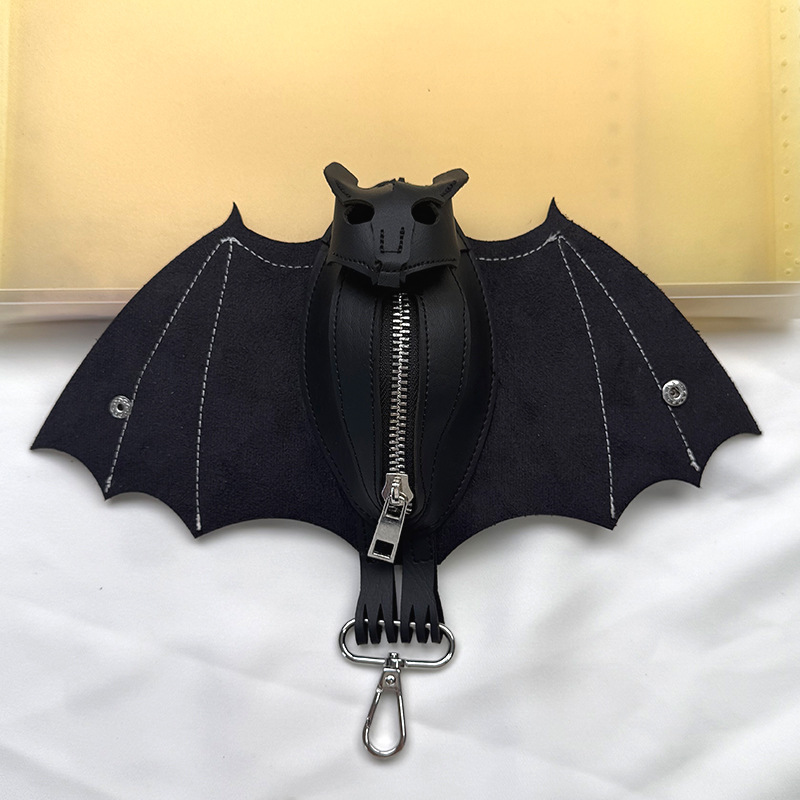 跨境独立站Leather Bat Coin Purse皮革蝙蝠零钱包便携随身收纳包