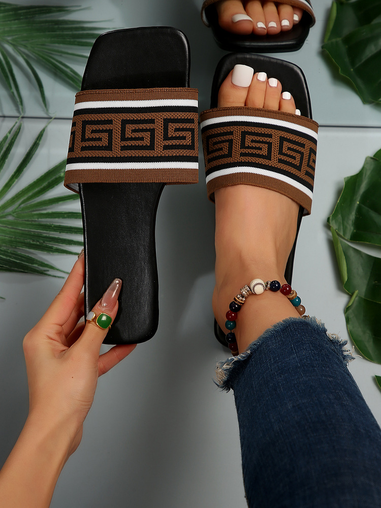 Women's Flat Sandals, Summer New Style, Simple European And American Style, Plus Size, Fashionable English Color Blocking, Casual Sandals._vogvips.com