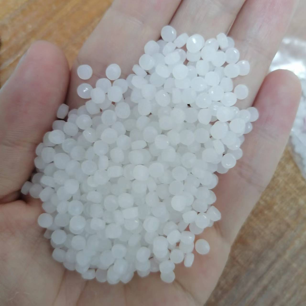 LDPE ̨��ۺ� NA208 22����֬ ����������ͷ�ĩͿ��