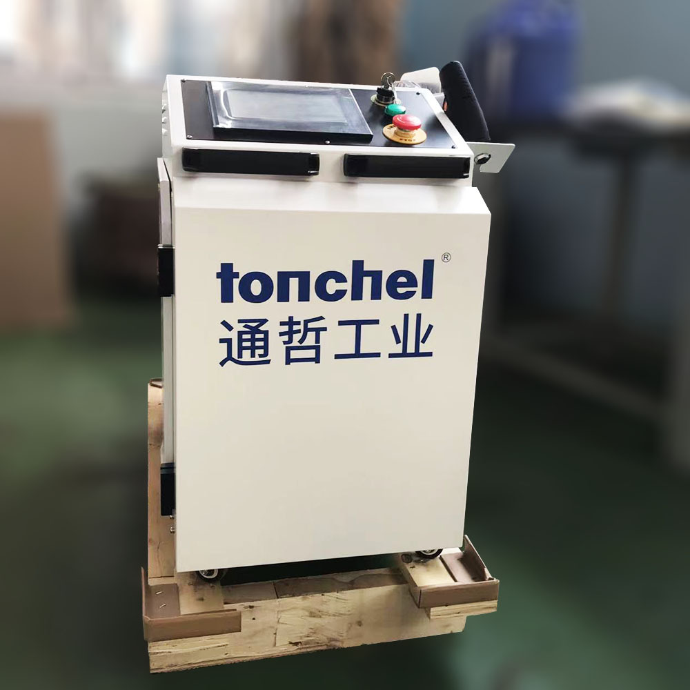 Oferta especial 1500W máquina de soldadura láser de mano 220V equipo de soldadura de alta eficiencia máquina de soldadura láser 3 en 1 de acero inoxidable