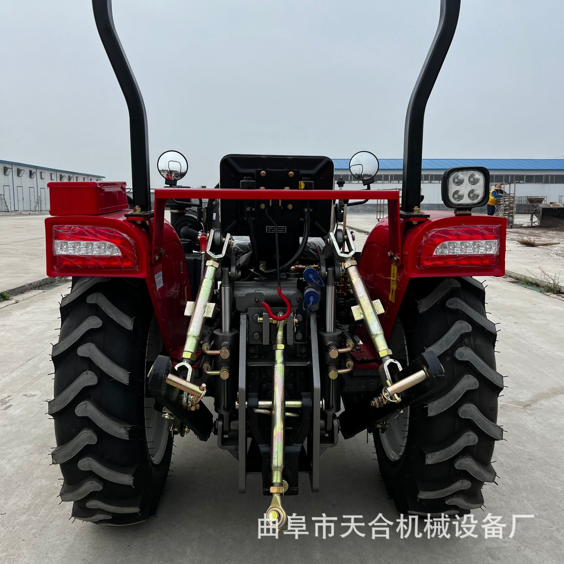 全新泰山704大棚王拖拉机   旋耕犁地耙地标准    农用轮式拖拉机