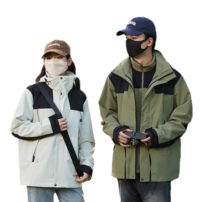 Hombres y mujeres tres en uno al aire libre desmontable a prueba de viento impermeable ropa de trabajo de montaña abrigo caliente logotipo impreso