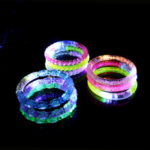 亚克力闪光手镯发光饰品手环酒吧迪吧舞会派对用品助威儿童玩具