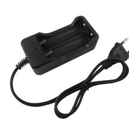 18650充电器双充带线3.7V4.2v锂电池双槽线充强光手电筒充电器