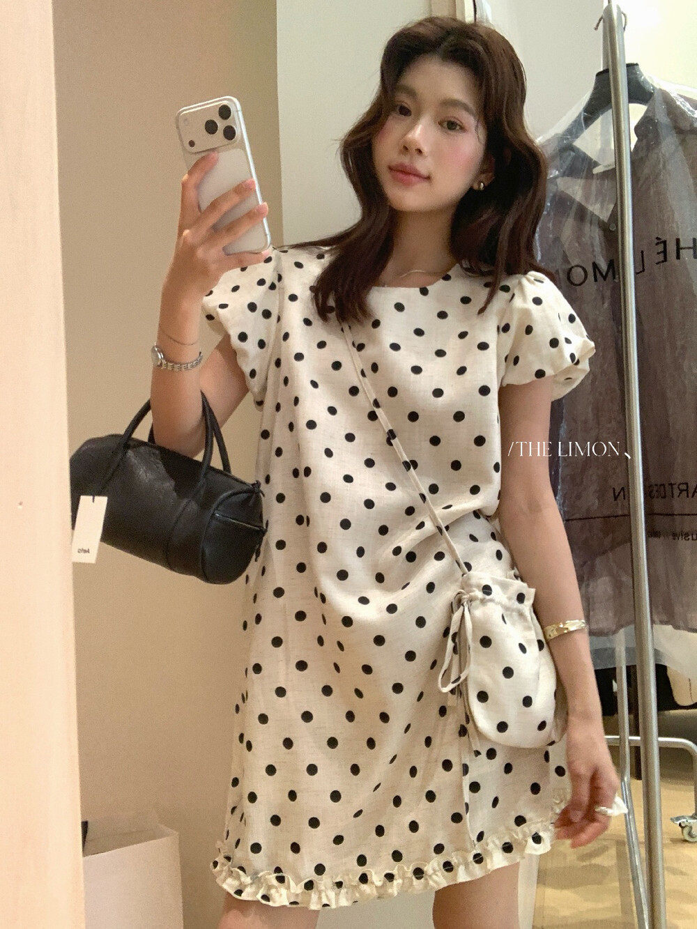 Đầm maxi nữ chất liệu tencel linen chấm bi tay bồng cổ điển — Gai mè chi tiết 11