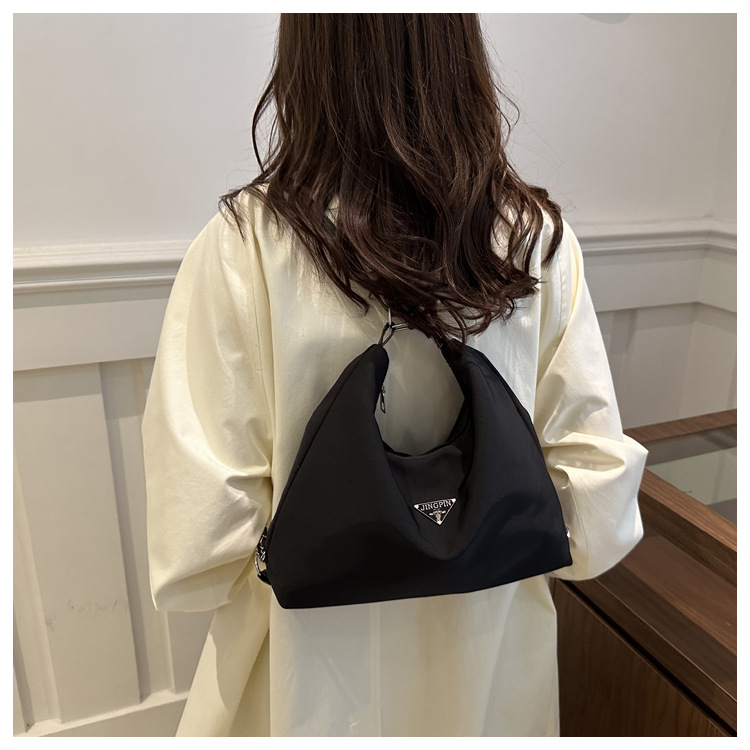 Cross-border high-end, large-capacity nylon bag for women, 2024 new trendy backpack, single-shoulder tote bag, commuter bag undefined