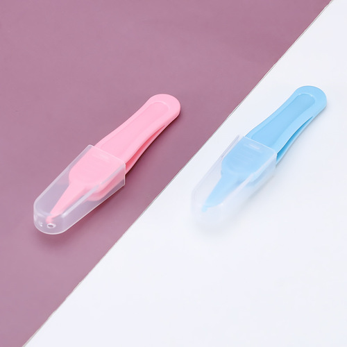 Newborn baby toiletries, baby booger clips, baby daily cleaning tweezers, plastic cleaning tweezers