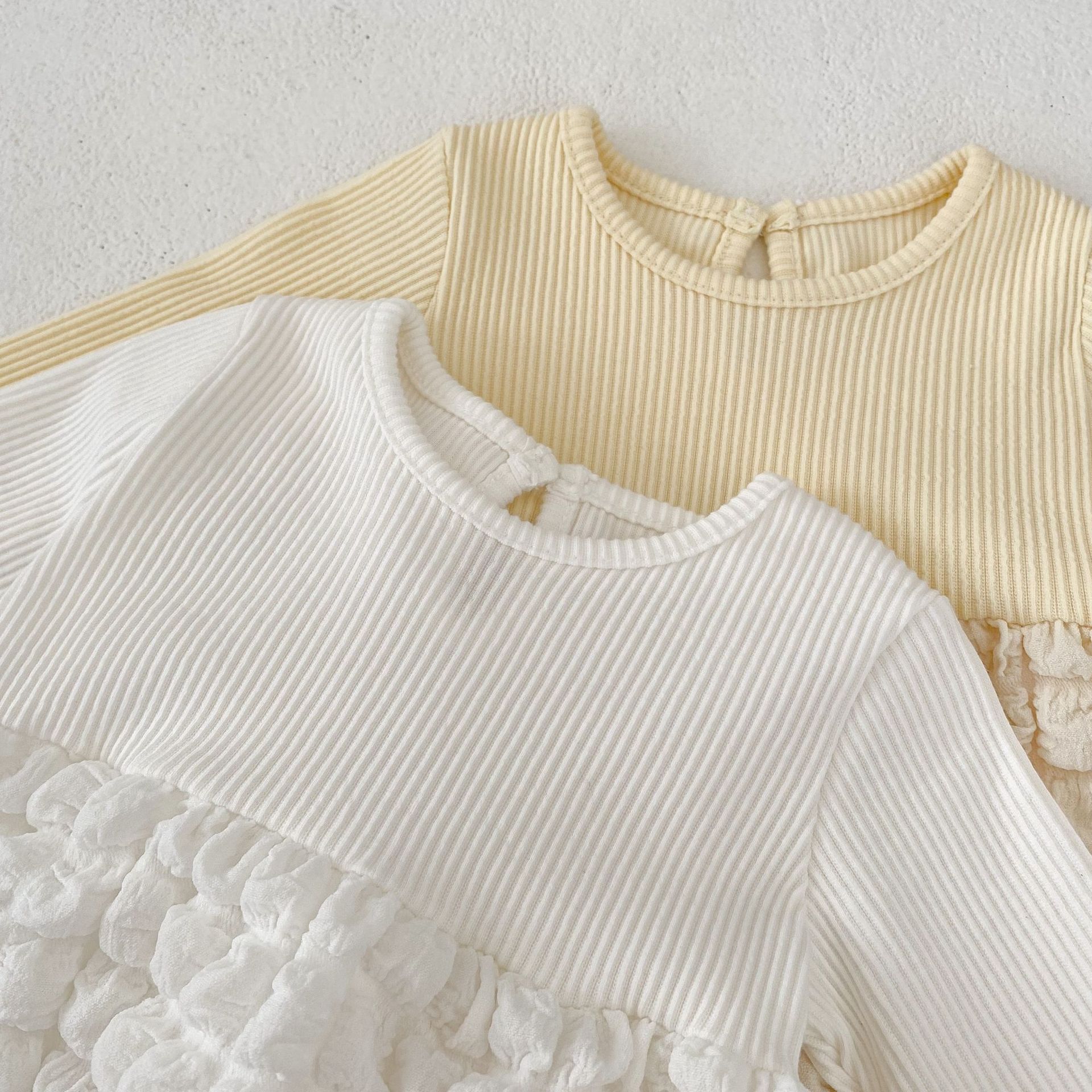 Tuta Ha Yi a maniche lunghe in garza a bolle per bambina autunno 2024, tuta da gattonare + set di 2 cappelli in regalo_voghion.com