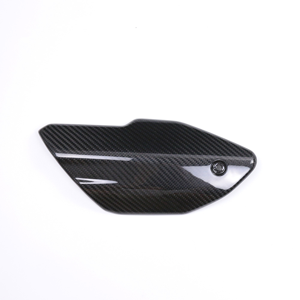 Suitable for CFMOTO spring wind 800NK sharp + motorcycle carbon fiber shell modification Accessories exhaust pipe cover