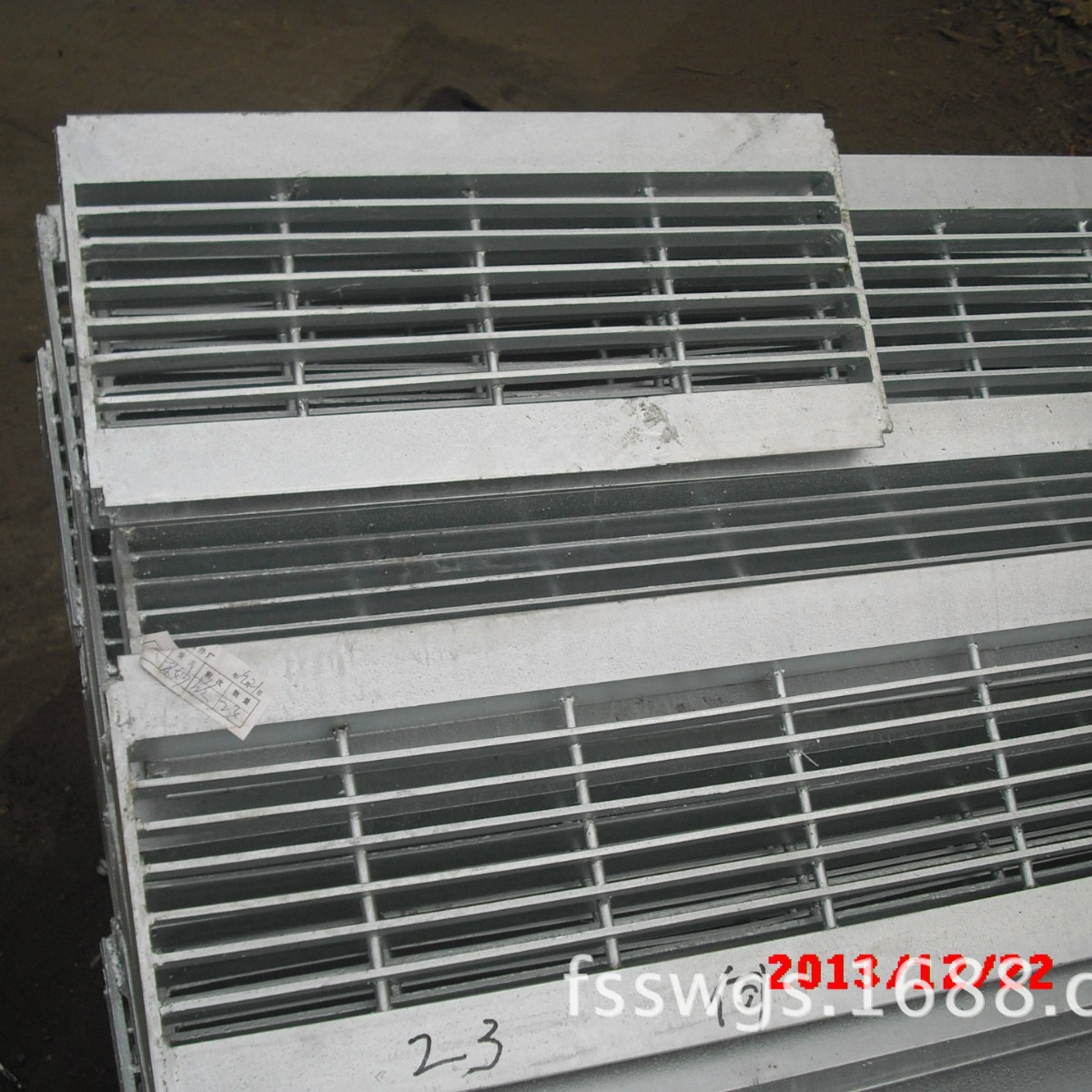 本厂生产镀锌道路水沟盖地沟盖井盖防滑