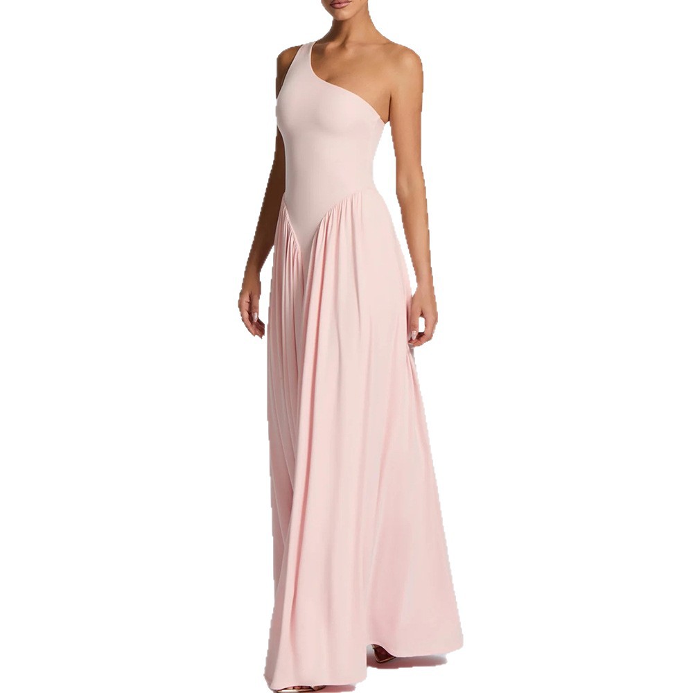 Amazon 2026 verano nuevo temperamento elegante hombro inclinado vestido largo de color sólido hombro abierto delgado plegado vestido grande