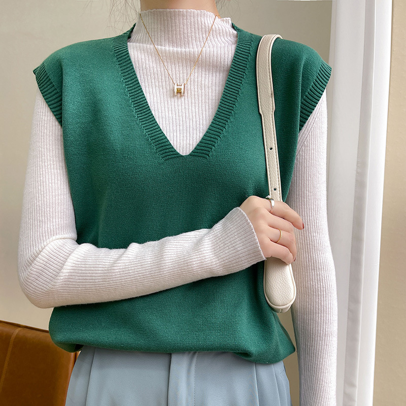 Autumn and Winter New Knitted Sweater Vest Women's V-neck Sleeveless Sweater Knitted Vest Loose plus size Matching Shirt