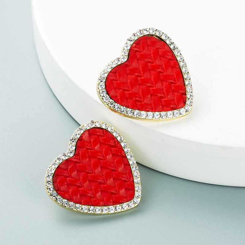 European And American Fashion & Trend New Product Creative Simple Love Heart-shaped Alloy Rhinestone Earrings Female All-matching Graceful Korean Earrings display picture 4