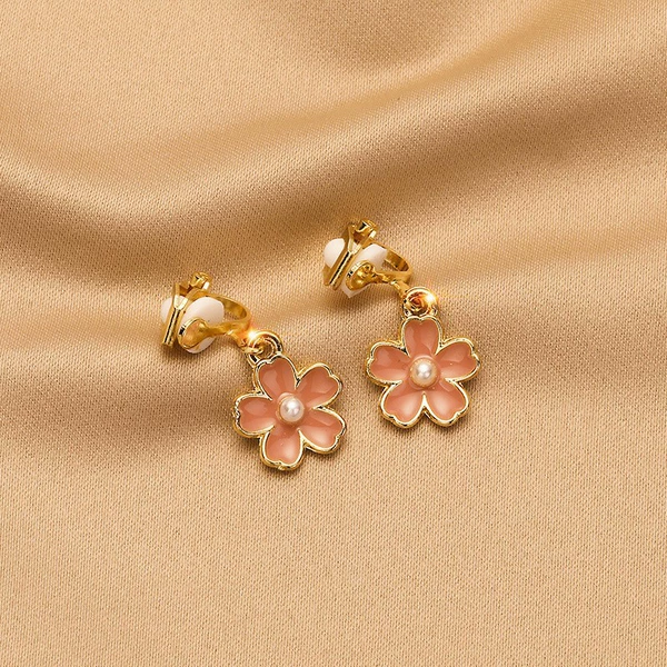 11# Sakura ear clip