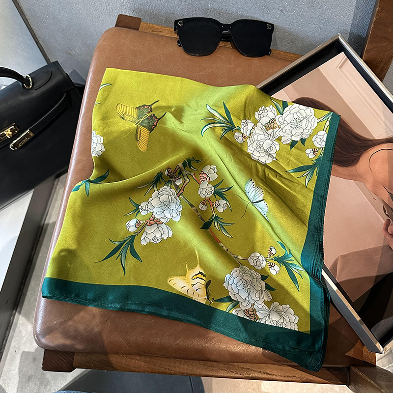 Bufandas de seda para mujeres 2025 primavera y otoño moda versátil temperamento minimalista 65cm bufandas de seda simuladas bufandas delgadas bufandas