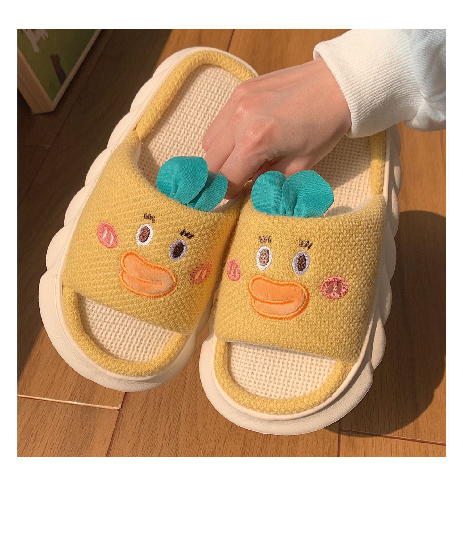 Scarpe da interni in schiuma da camera da letto autunno inverno in velluto peluche a punta chiusa da donna_voghion.com