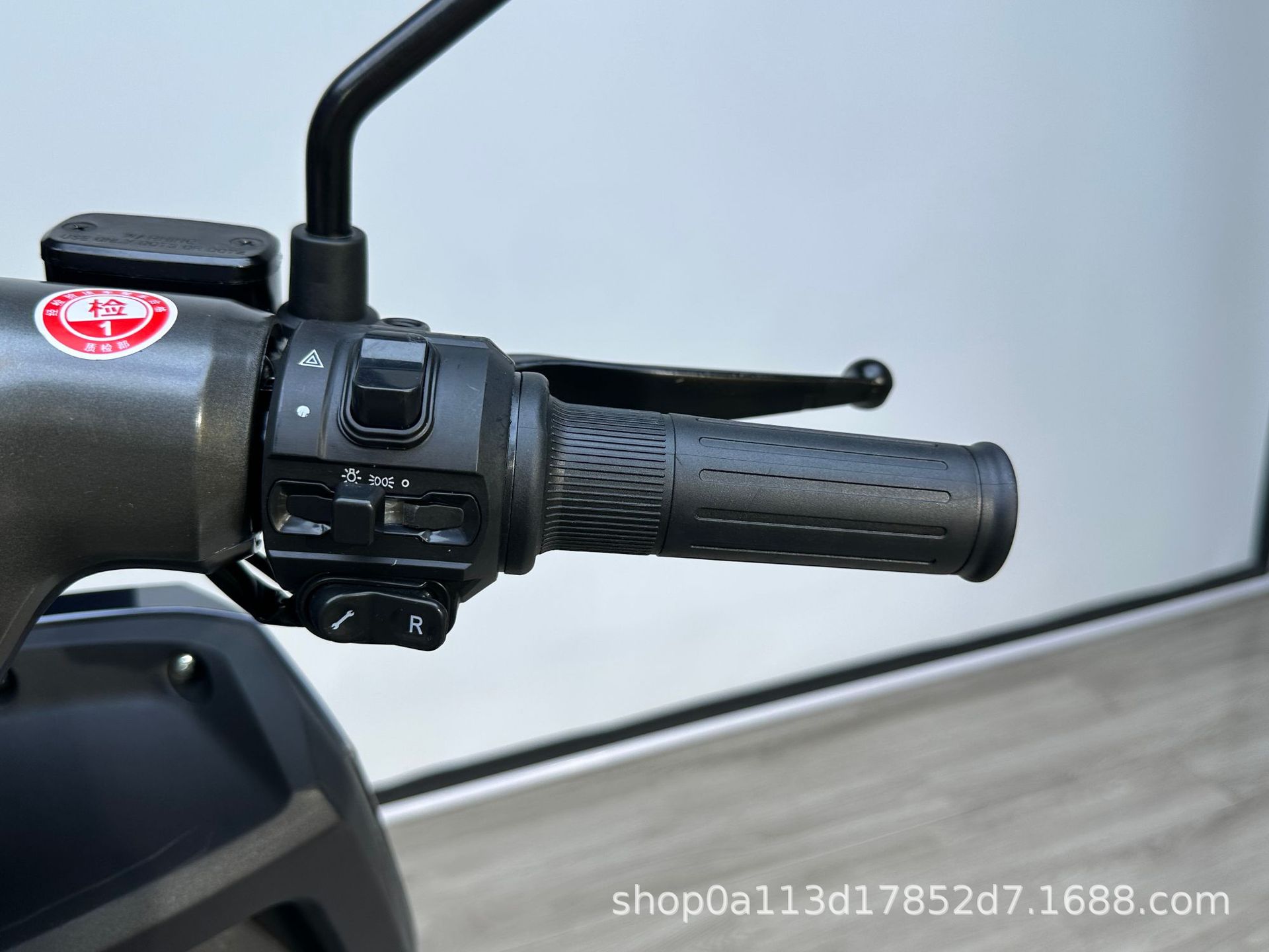 Cross-Border Fengshen 2025 New Model Electric Motorcycles, Electric Scooters, Export Mobility Vehicles, Wholesale Small Cars, Electric Mopeds