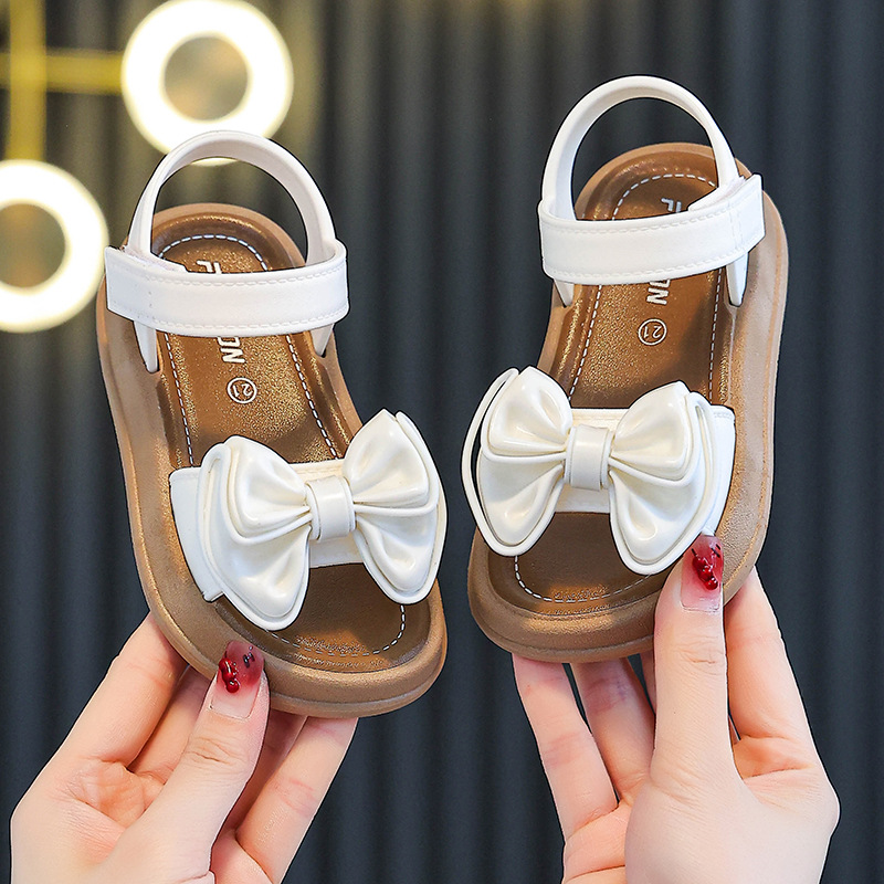 Nueva moda para niñas sandalias de verano arco princesa sandalias estudiantes de velcro universal sandalias para niños