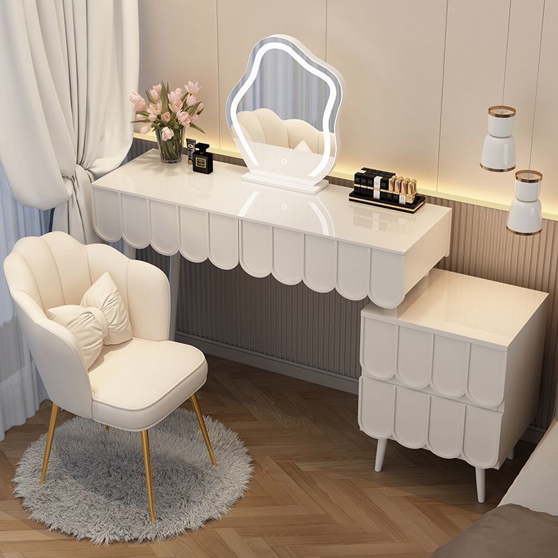 Mesa blanca 121 + Gabinete + espejo de nubes + silla de pétalos de platino