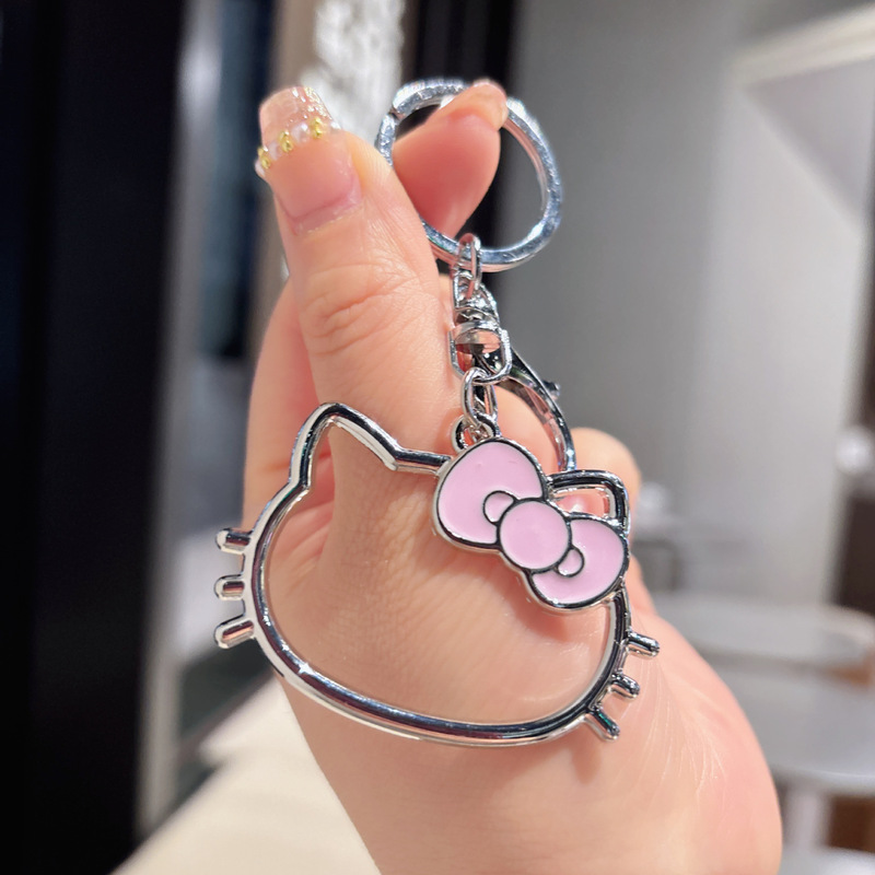 新商品の透かし彫りの子猫の合金の鍵はかわいい漫画の個性のカバンを掛けてDIY自動車のキーチェーンを飾ります。|undefined