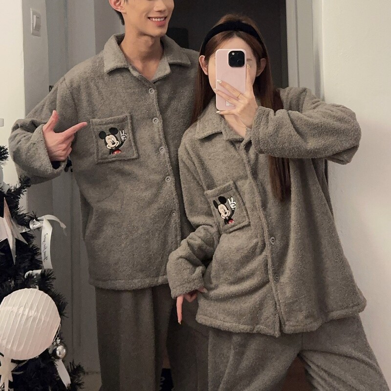 New Thickeneded Half Velvet 310g Cartoon Mickey Couple Pajamas Home Clothes