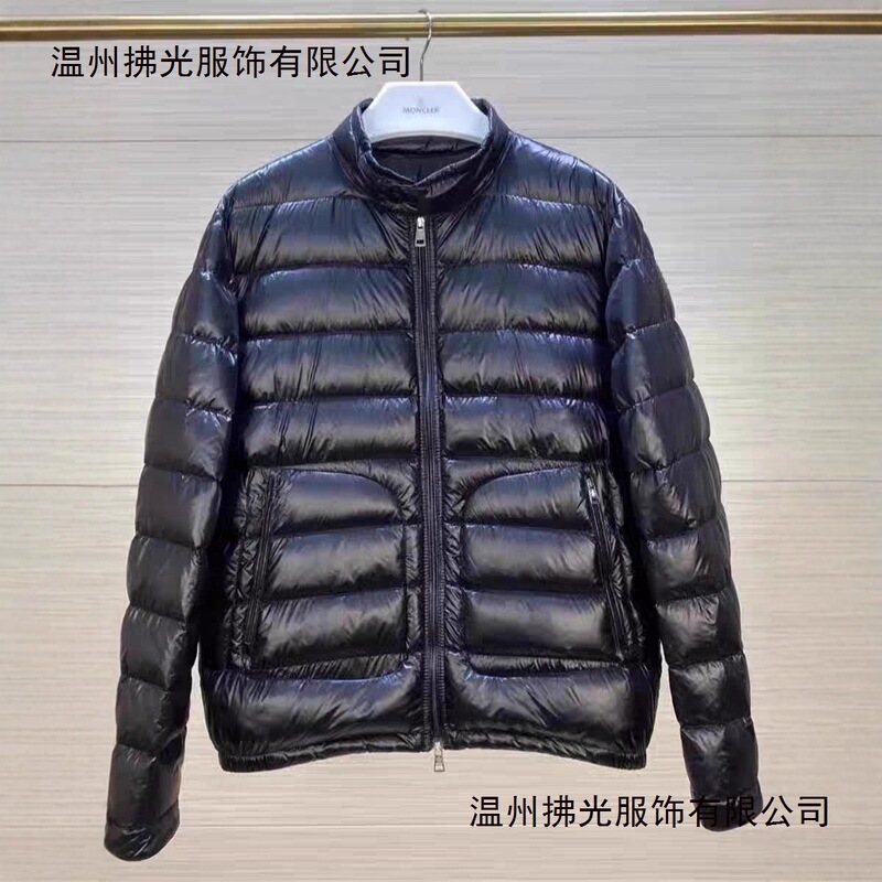 Acorus down Jacket Moncler Classic Stand Collar Lightweight down Jacket Model 06 Autumn and Winter Coat Acorus down Jacket Moncler Classic Stand Collar Lightweight down Jacket Model 06 Autumn and Winter Coat