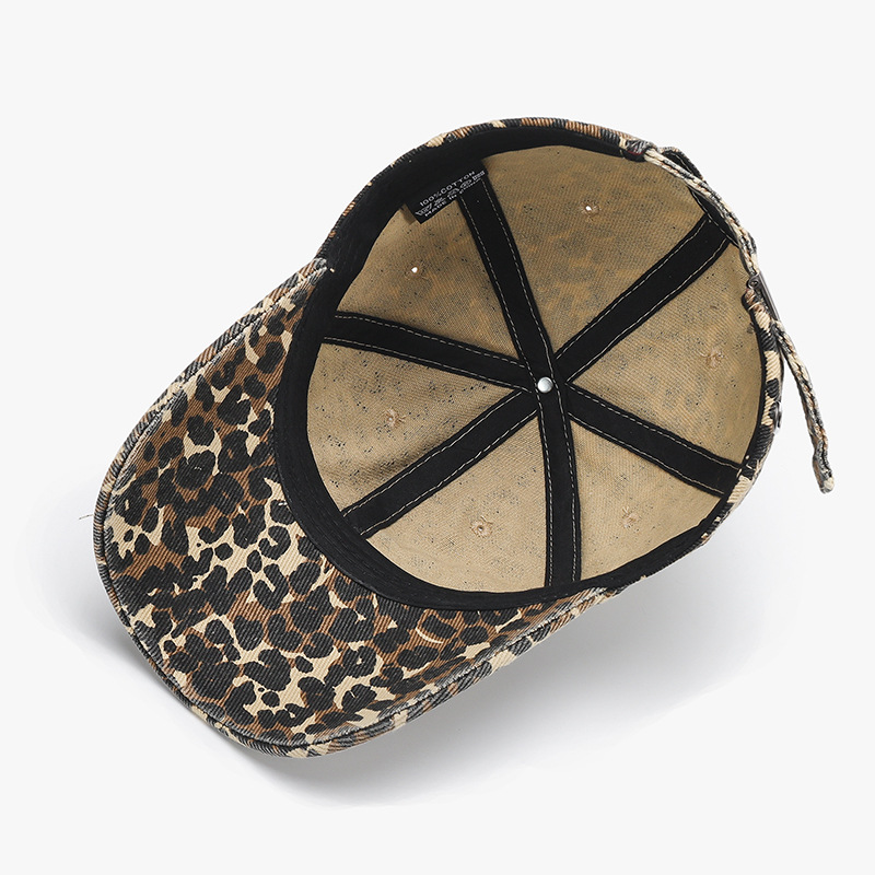 Trendig dam baseballkeps med leopardmönster och slitningar_voghion.com