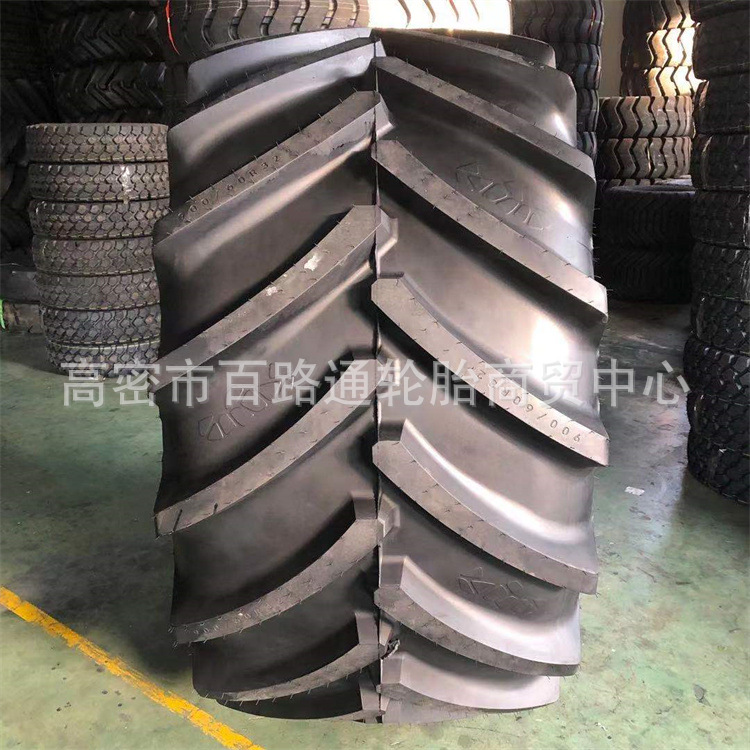 拖拉机子午线900/65R32大马力拖拉机轮胎900/65R32人字轮胎