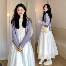 温柔甜美巨好看白色连衣裙子女早初秋季2025新款超火穿搭一整套装
