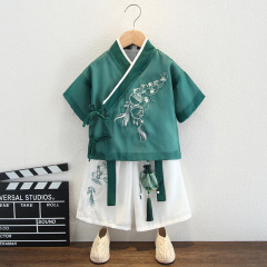 男の子の夏の新型の子供の漢服の中国風の復古の時代の唐服の男の子の夏服は中秋のショーの服を改良します。